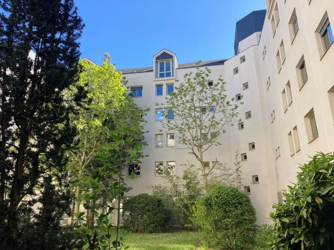 Office in Nantes for sale Building Photo- Image 1 of 32