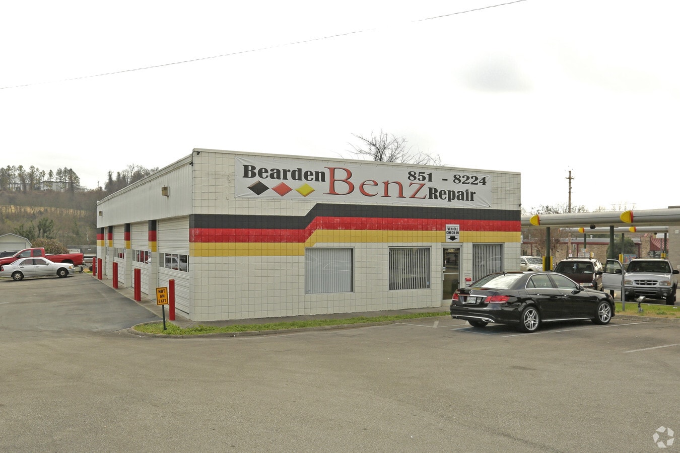 5718 Kingston Pike, Knoxville, TN 37919