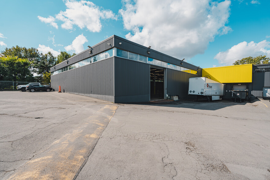 3195 Ch Bedford, Montréal, QC for lease - Building Photo - Image 2 of 7