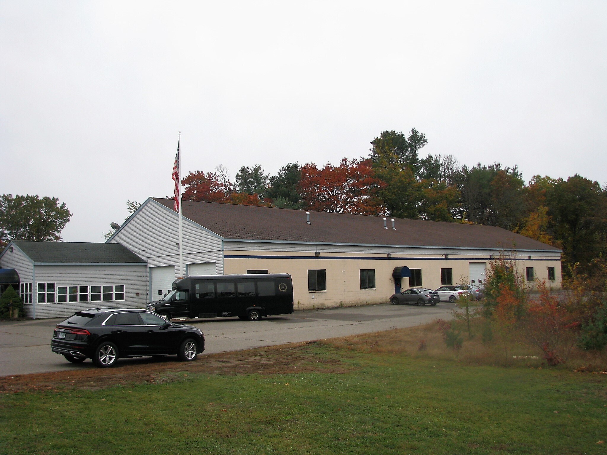34 Lafayette Rd, North Hampton, NH 03862 DRIVE THROUGH WAREHOUSE3
