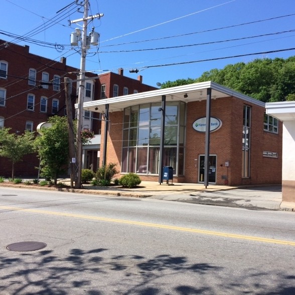 100 Lafayette Sq, Haverhill, MA for sale - Building Photo - Image 1 of 1