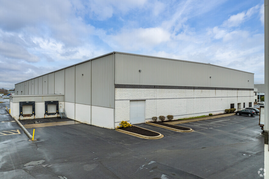 250 Anchor Mill Rd, New Castle, DE for lease - Building Photo - Image 2 of 5