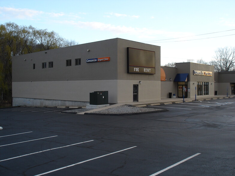 315 W Main St, Norwich, CT for lease - Building Photo - Image 2 of 7