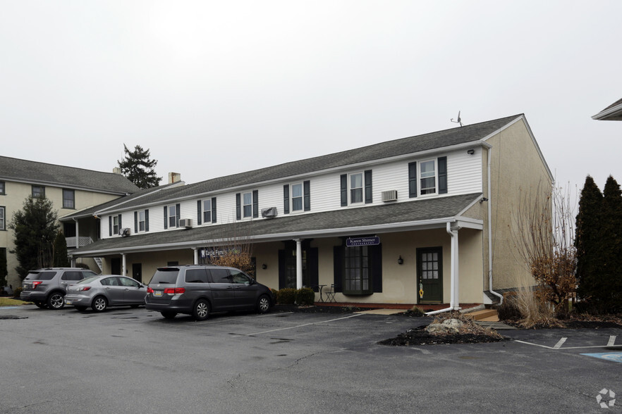 74 Pottstown Pike, Chester Springs, PA for lease - Primary Photo - Image 2 of 3