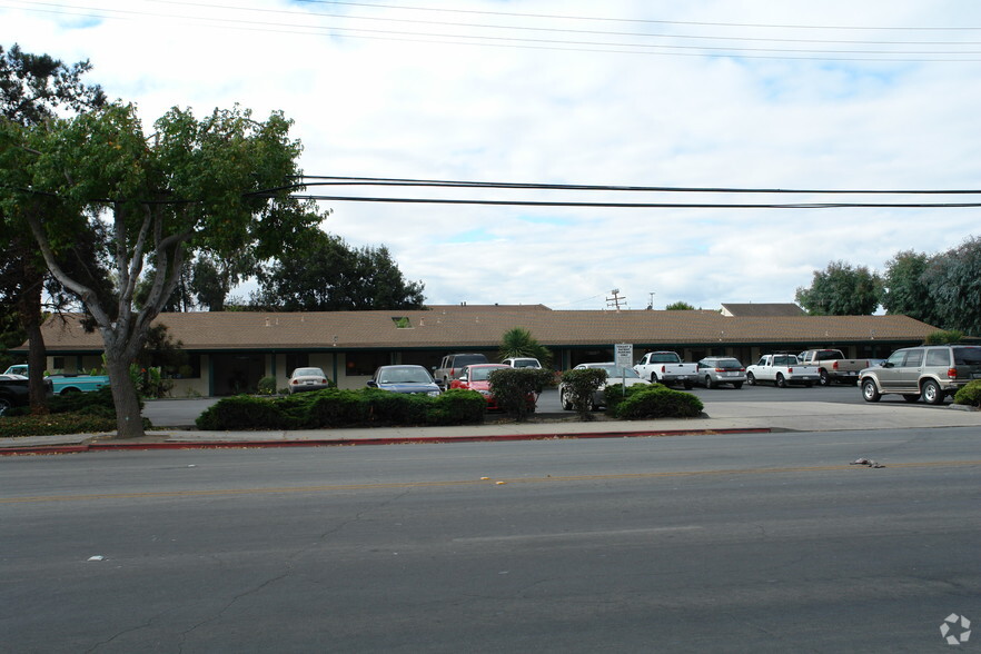 632-672 E Romie Ln, Salinas, CA for lease - Primary Photo - Image 1 of 3