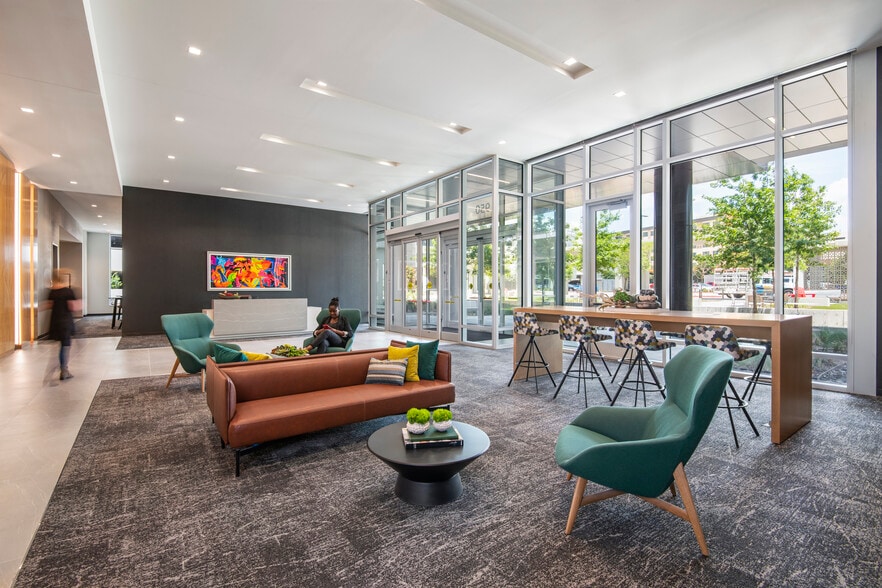 950 W Bethany Dr, Allen, TX for lease - Interior Photo - Image 3 of 7