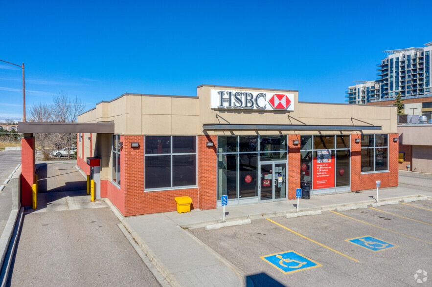 9253 Macleod Trl SE, Calgary, AB for lease - Primary Photo - Image 1 of 6