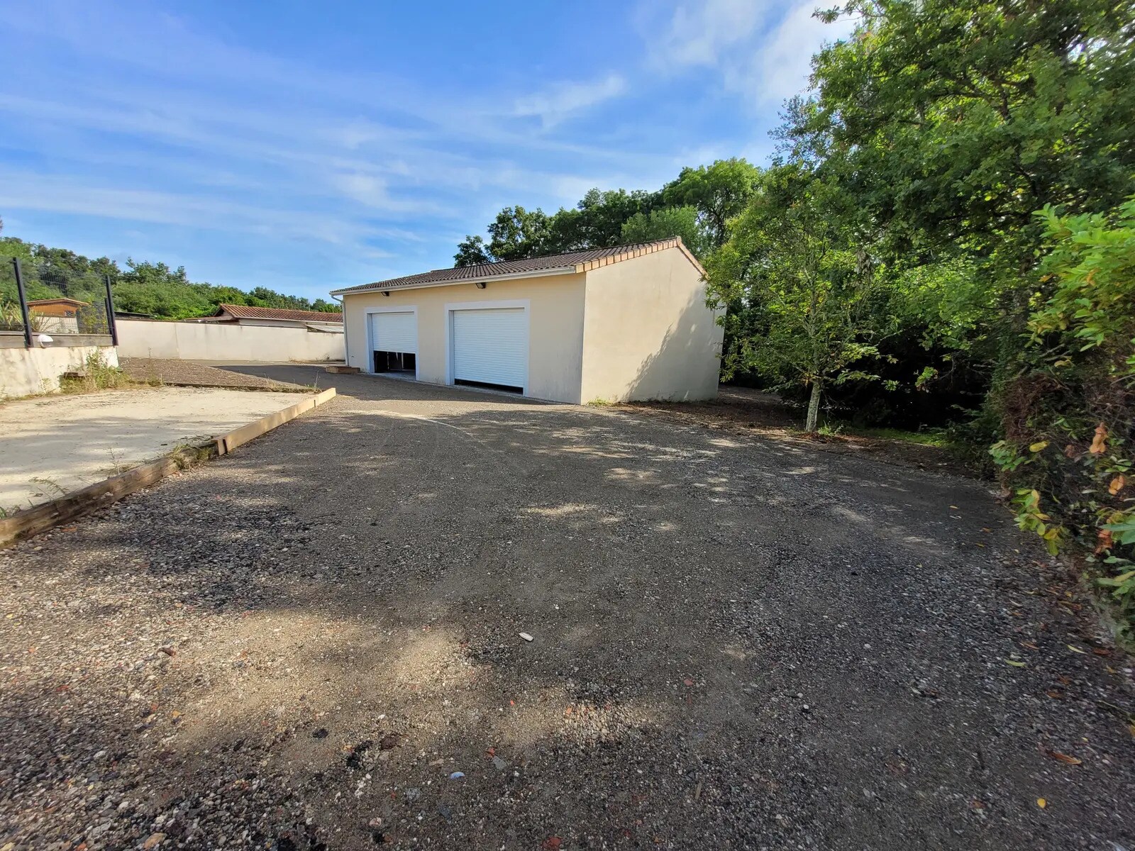 Industrial in Ambarès-et-Lagrave for sale Building Photo- Image 1 of 5
