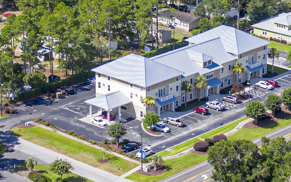 690 Sunset Blvd N, Sunset Beach, NC for lease - Building Photo - Image 1 of 23