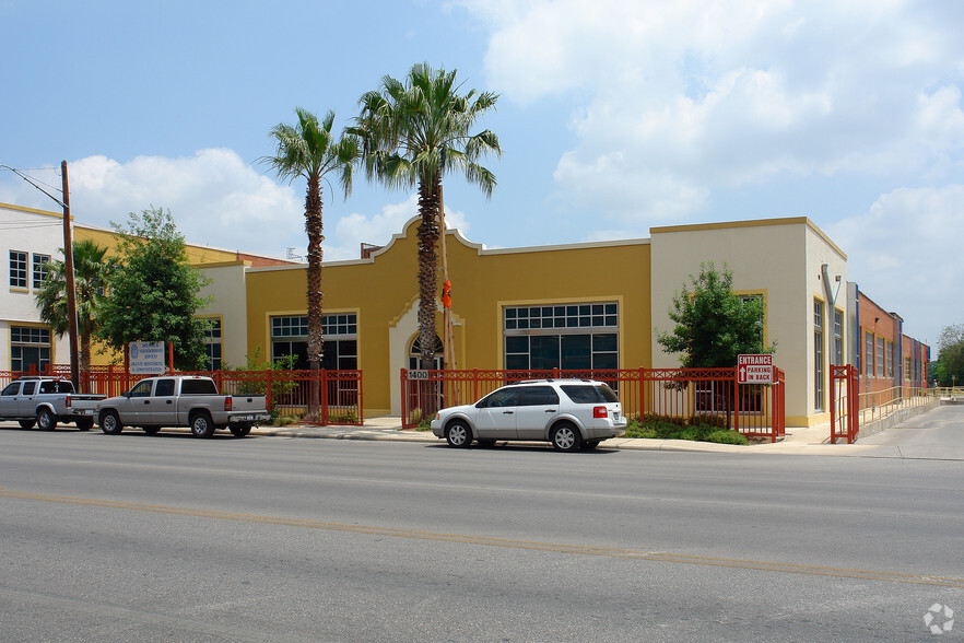 1400 S Flores St, San Antonio, TX for lease - Primary Photo - Image 1 of 9