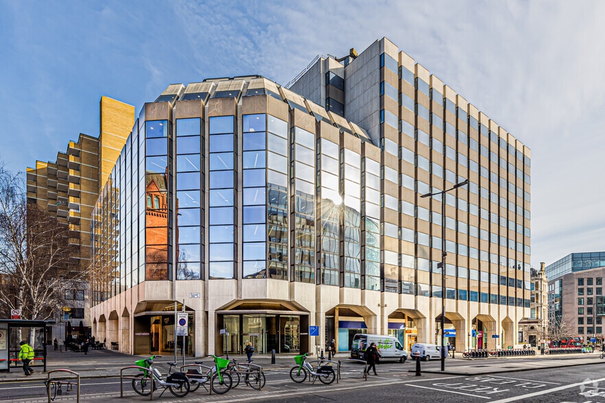 120-124 Holborn, London for sale - Primary Photo - Image 1 of 1