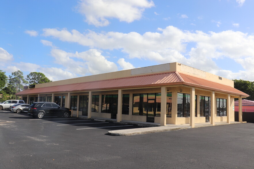 1368 S Military Trl, West Palm Beach, FL for lease - Primary Photo - Image 1 of 4