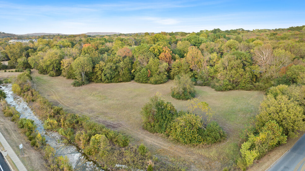 3105 N Old Wire Rd, Fayetteville, AR for sale - Building Photo - Image 1 of 1