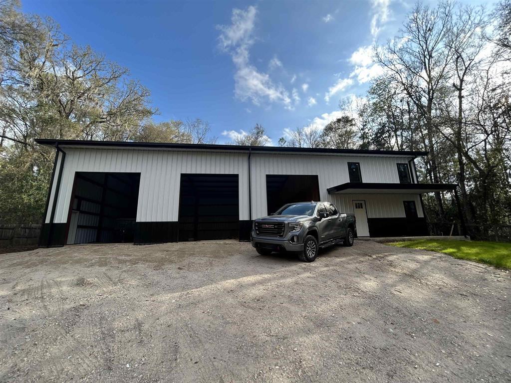 2929 Miccosukee Rd, Tallahassee, FL 32308 NE Barndominium