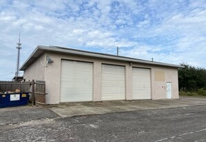 7809 Clark Moody Blvd, Port Richey FL - Industrial Property