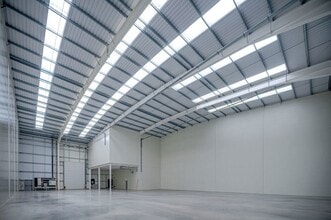 Limberline Rd, Portsmouth for lease Interior Photo- Image 1 of 4