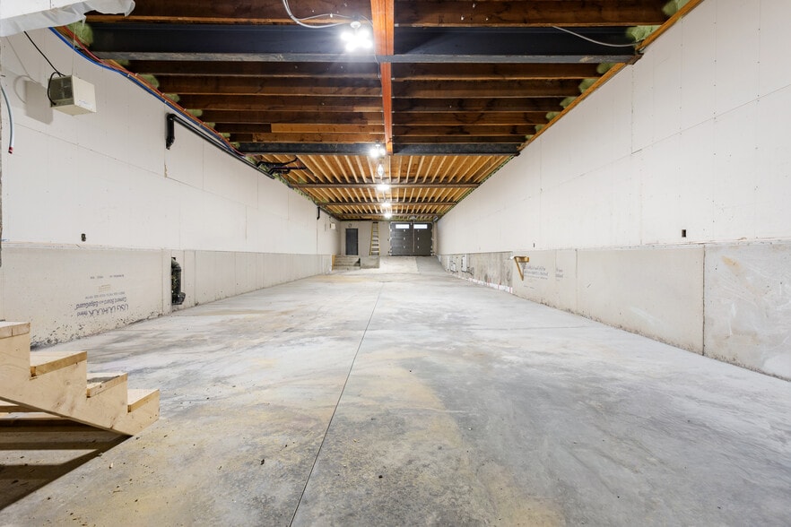 206-208 Boul Crémazie E Crémazie E, Montréal, QC for lease - Building Photo - Image 3 of 5