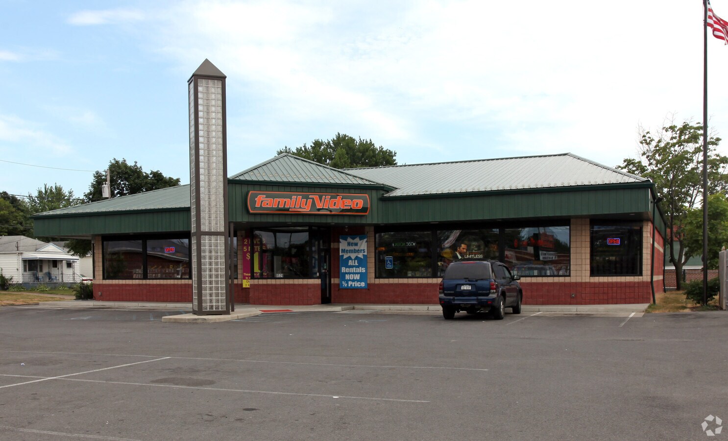 8529 Niagara Falls Blvd, Niagara Falls, NY 14304