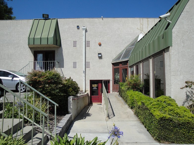 2433 N Euclid Ave, Upland, CA for sale - Building Photo - Image 1 of 1