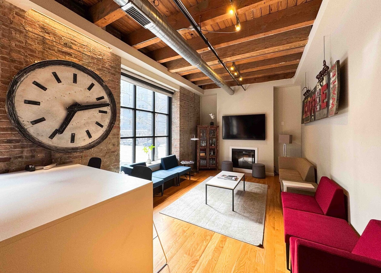 106 N Aberdeen St, Chicago, IL 60607 - Unit 100 -  - Interior Photo - Image 1 of 5