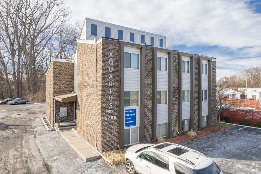 2255 W Laskey Rd, Toledo, OH for sale - Primary Photo - Image 1 of 1