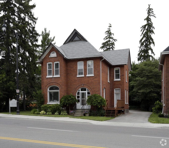 111 Toronto St, Barrie, ON for sale - Primary Photo - Image 1 of 1