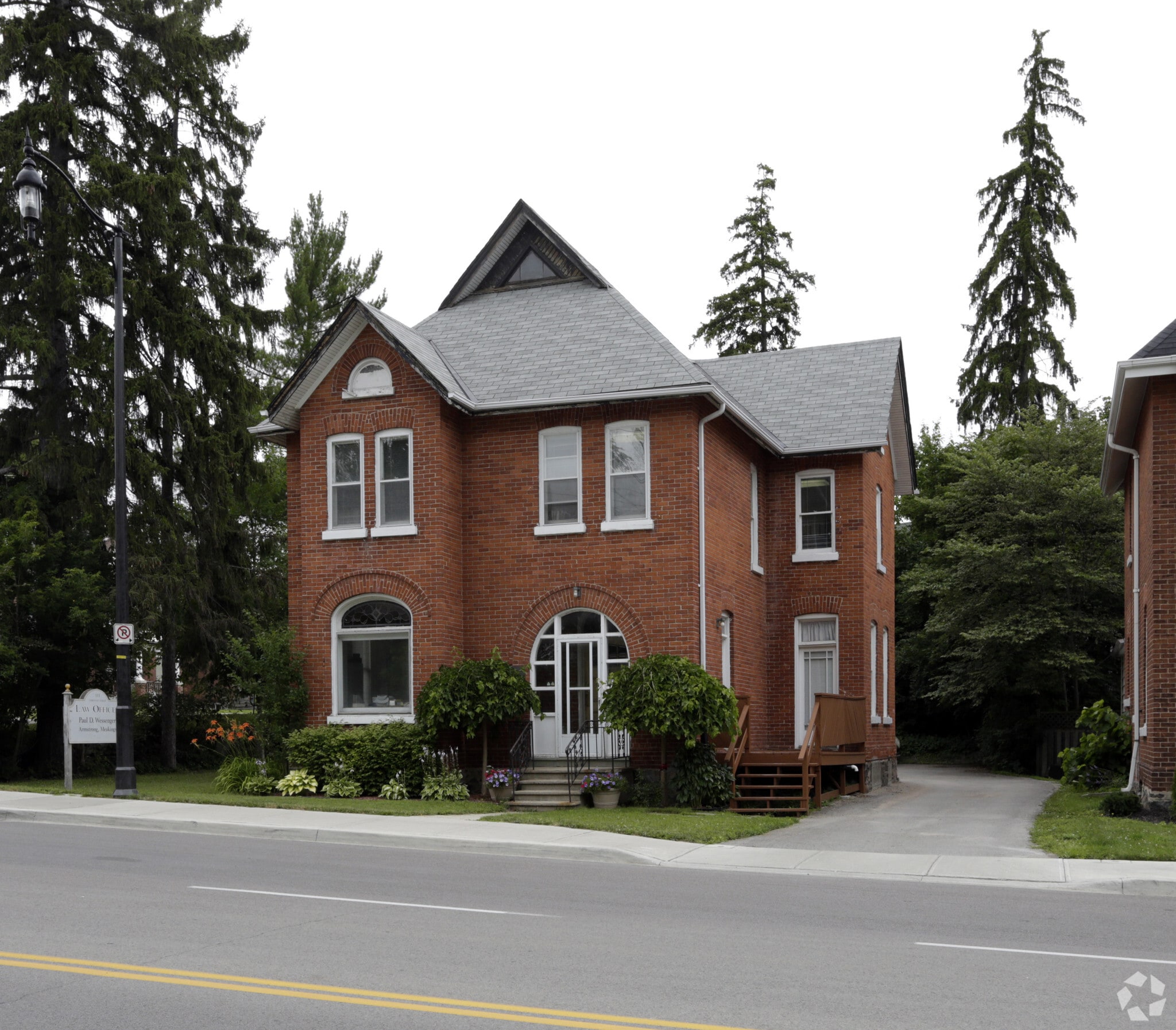 111 Toronto St, Barrie, ON for sale Primary Photo- Image 1 of 1