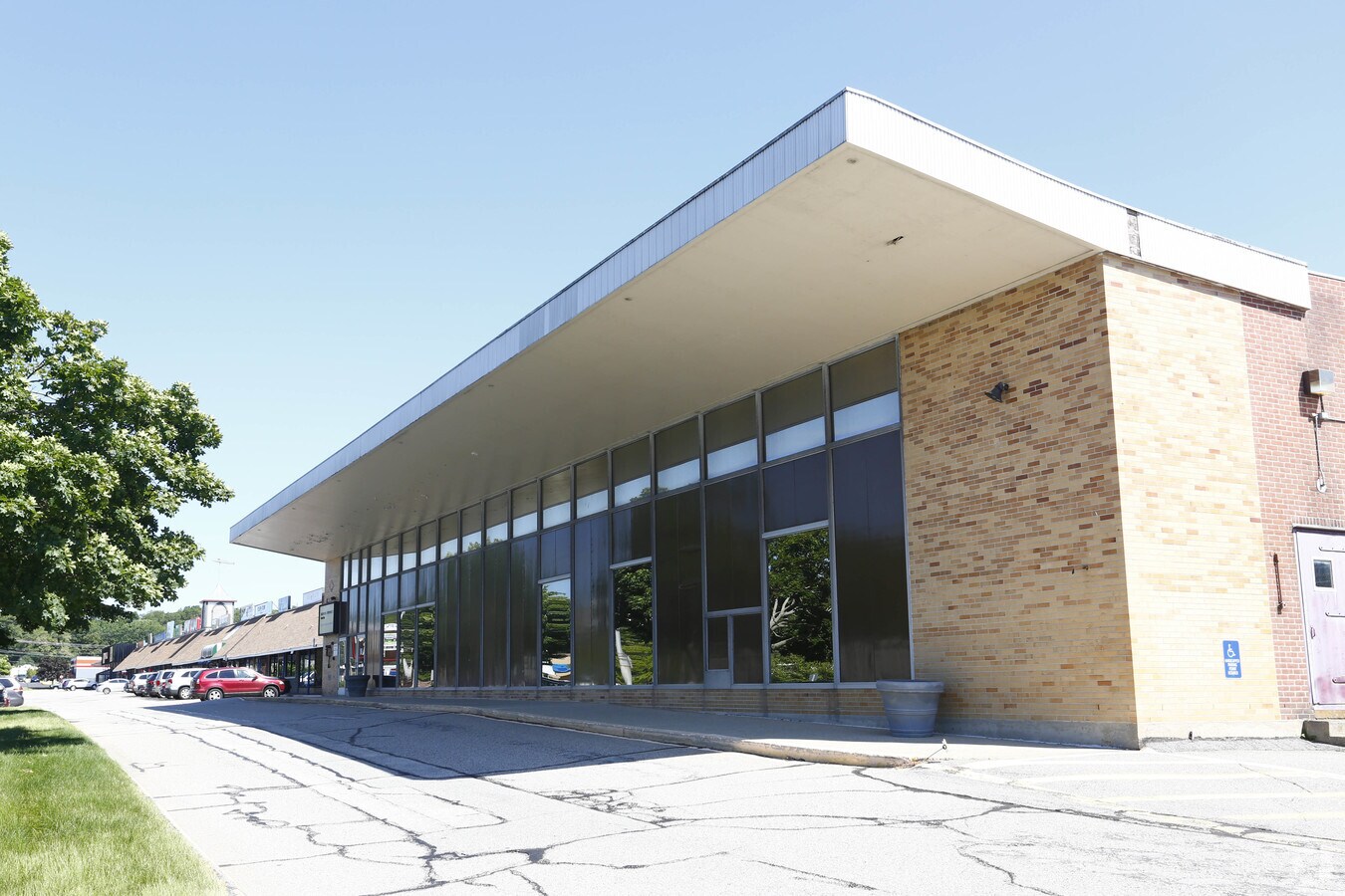 738786 Long Hill Rd, Groton, CT 06340