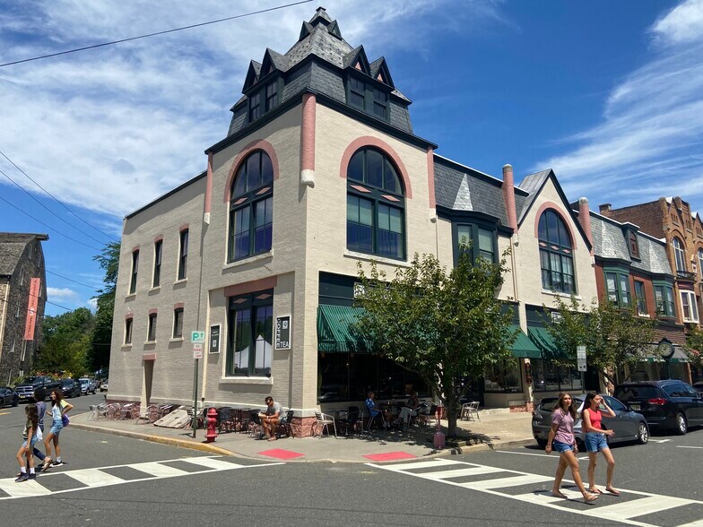 44 Main St, Clinton, NJ for lease - Building Photo - Image 1 of 19