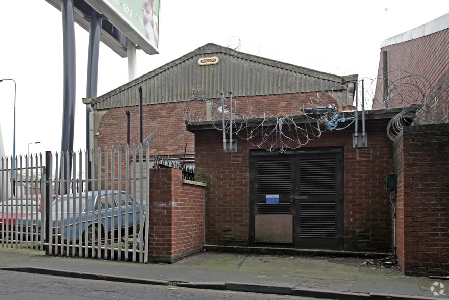 350 Spon Ln S, West Bromwich for lease - Building Photo - Image 3 of 4