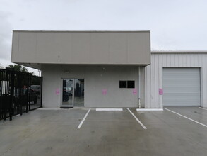 5829 Beverly Hill St, Houston, TX for lease Building Photo- Image 2 of 17