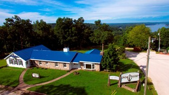 250 Sunset Hills Dr, Sunrise Beach MO - Wedding Venue