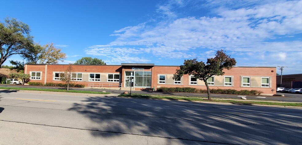 8035 Austin Ave, Morton Grove, IL for sale - Building Photo - Image 1 of 1