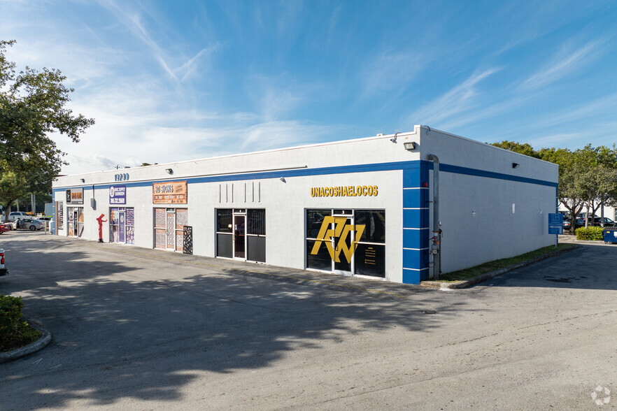 19200 SW 106th Ave, Miami, FL for lease - Building Photo - Image 1 of 20