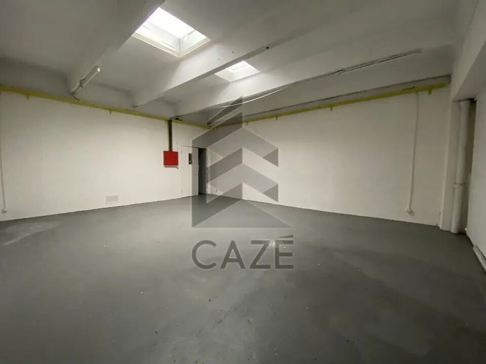 Flex in Artigues-près-Bordeaux for lease Building Photo- Image 1 of 10