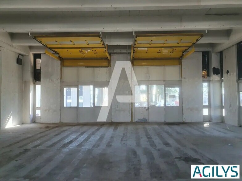 Industrial in Rungis for lease - Interior Photo - Image 1 of 6