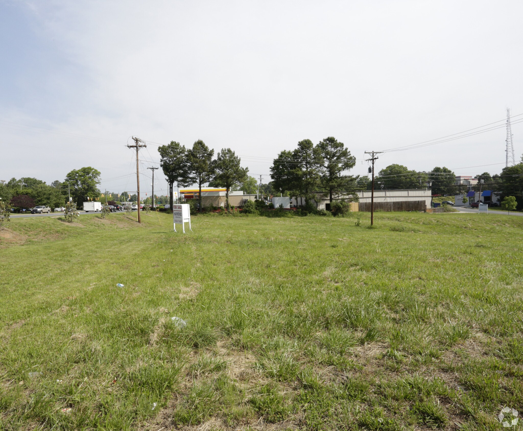 600 W John St, Matthews, NC for sale Primary Photo- Image 1 of 1