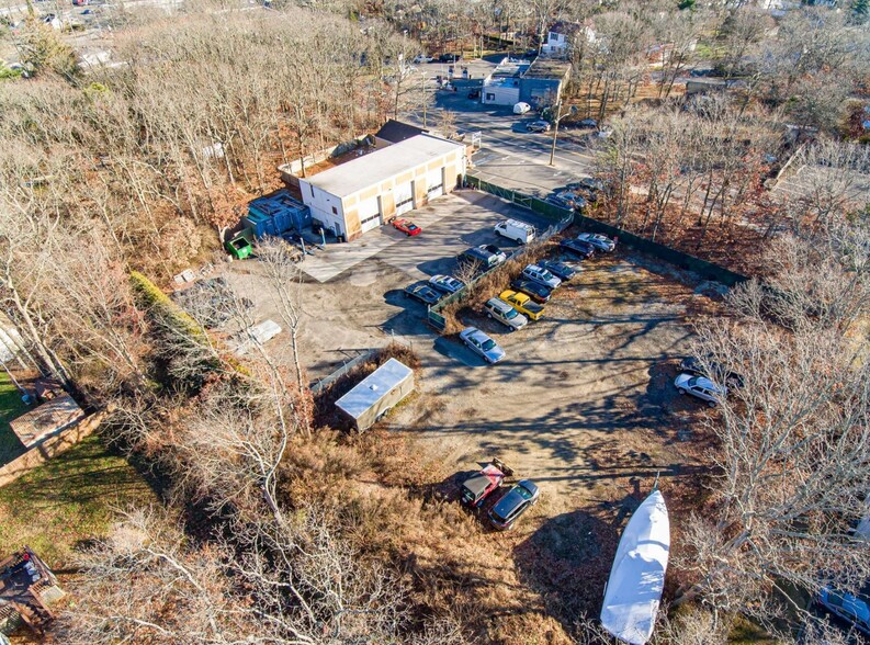 Neighborhood Road, Mastic Beach, NY for sale - Primary Photo - Image 1 of 1