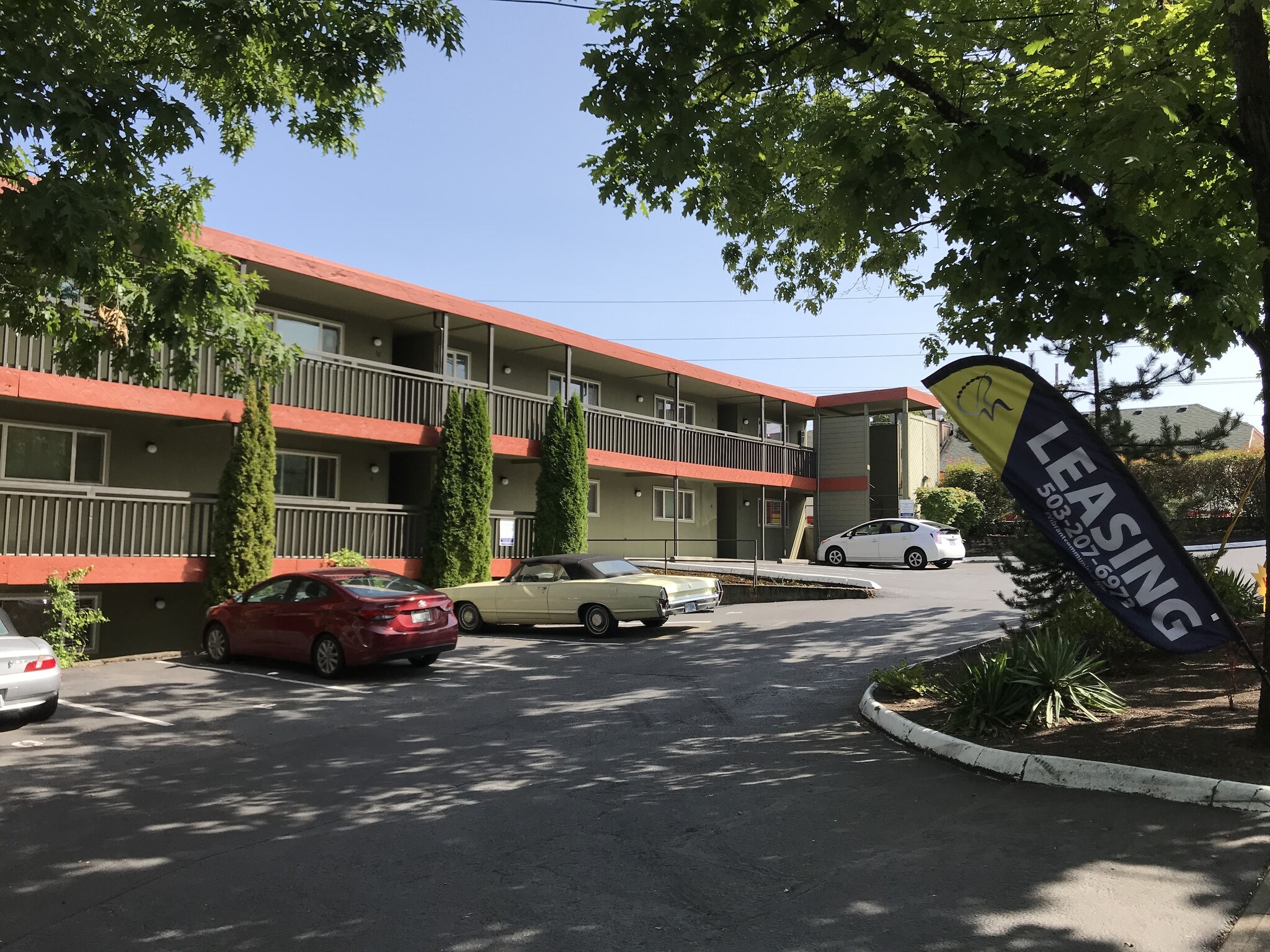 8924 SW 30th Ave, Portland, OR for sale Building Photo- Image 1 of 1