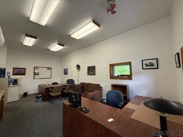 2091 Forest Hills Dr, Windber, PA for sale - Interior Photo - Image 3 of 7