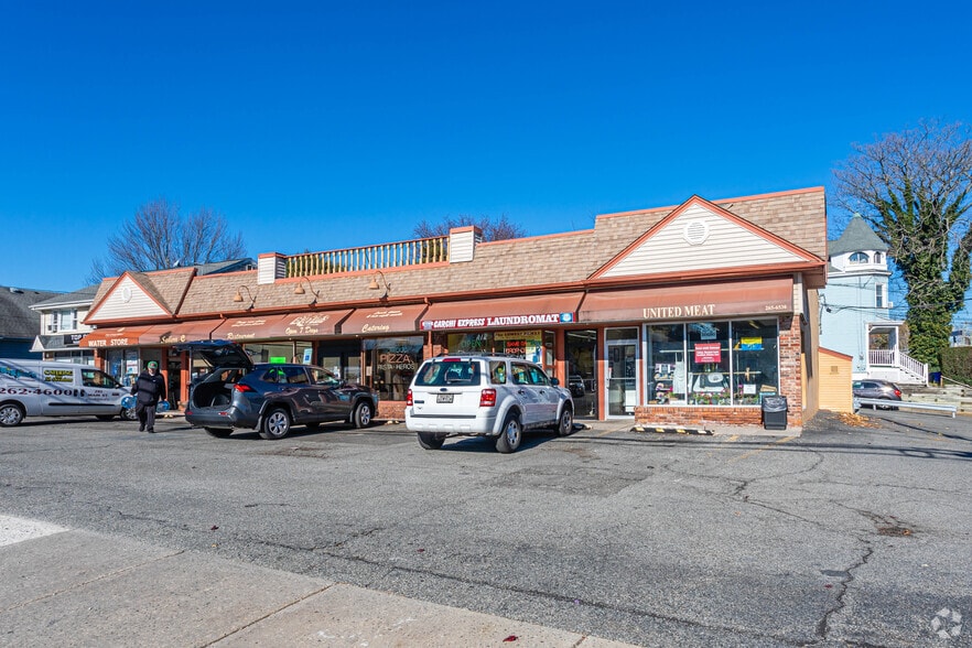 275 Main St, New Milford, NJ for lease - Building Photo - Image 3 of 4