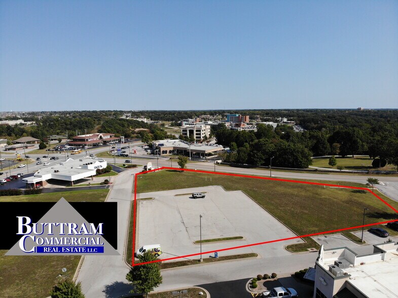 3302 S McClelland Blvd, Joplin, MO 64804