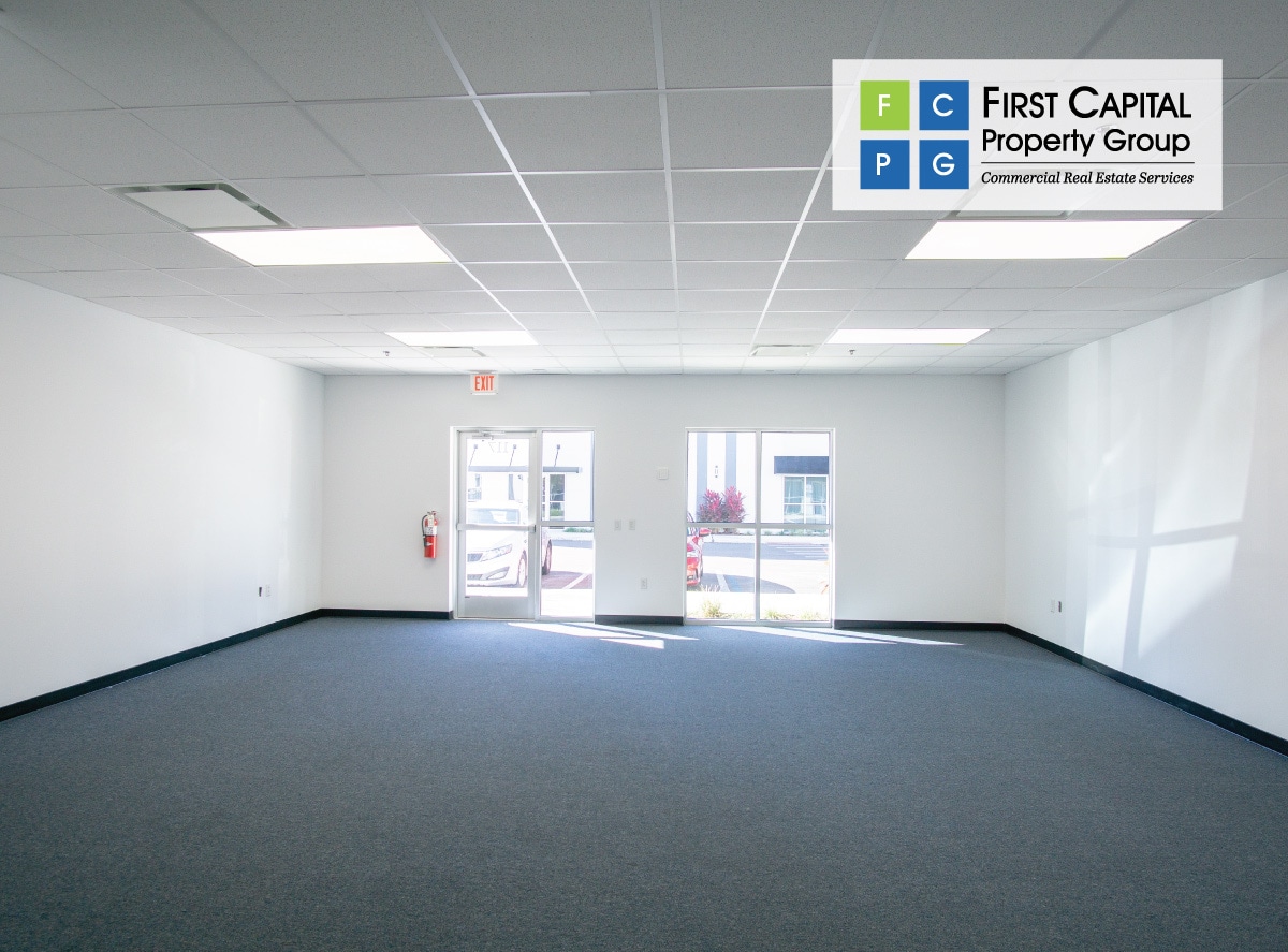 7906 Kingspointe Pky, Orlando, FL for lease Interior Photo- Image 1 of 2