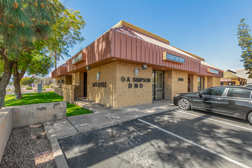 3008 N Dobson Rd, Chandler, AZ for lease - Building Photo - Image 1 of 10