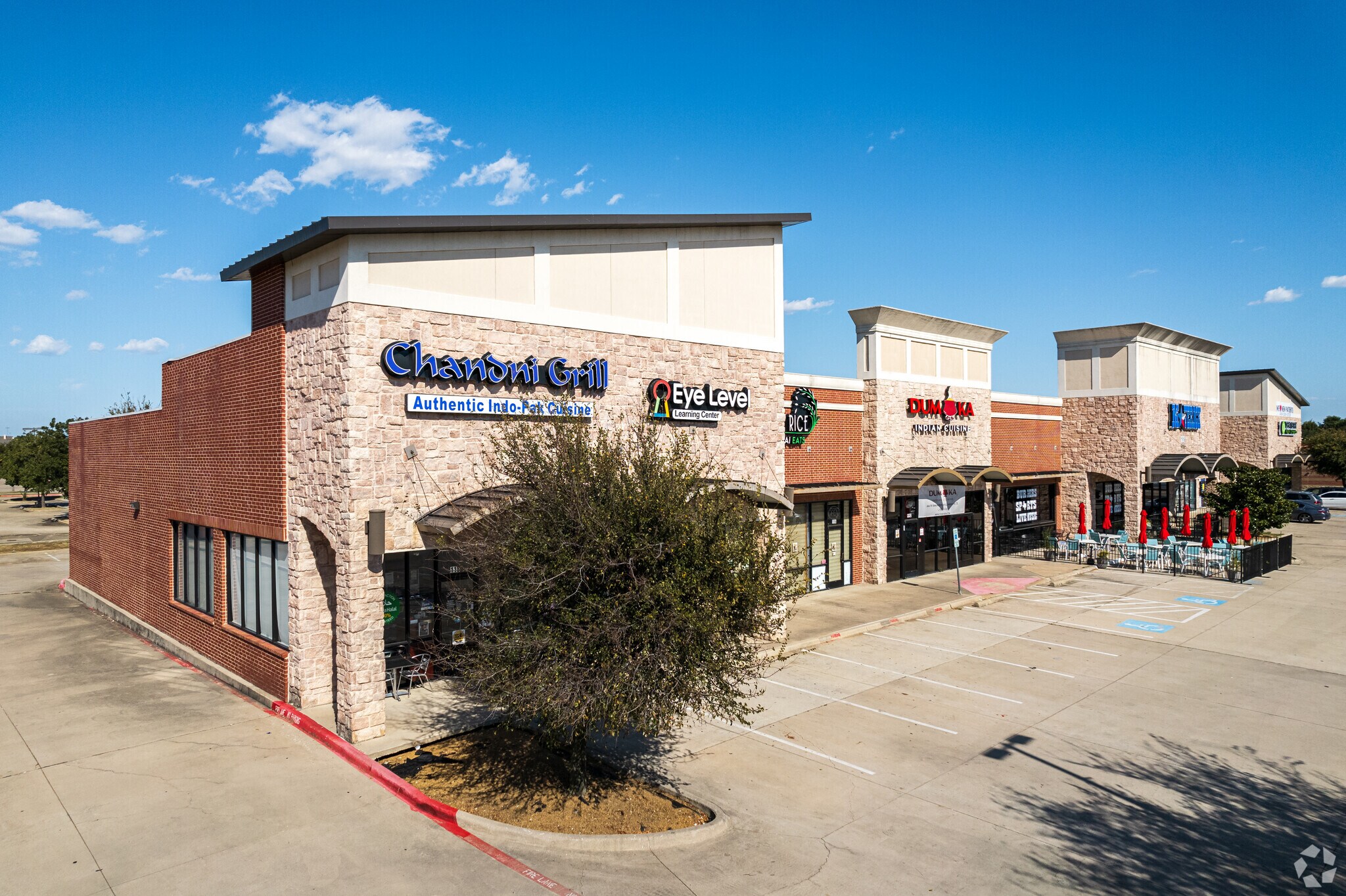 1616 W Hebron Pky, Carrollton, TX for sale Primary Photo- Image 1 of 1