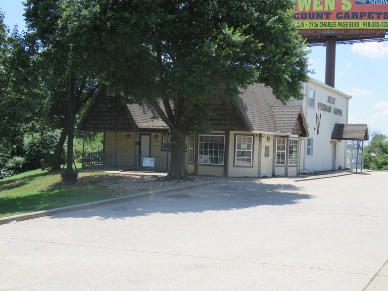 104 N Gilcrease Museum Rd, Tulsa, OK for sale - Building Photo - Image 1 of 1