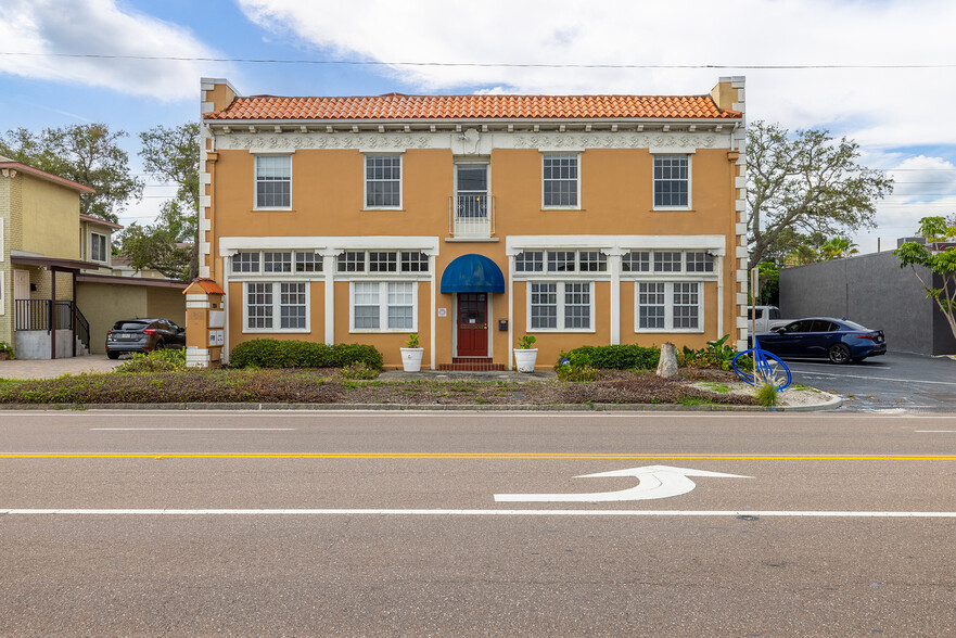 7024 Central Ave, Saint Petersburg, FL for sale - Building Photo - Image 1 of 1