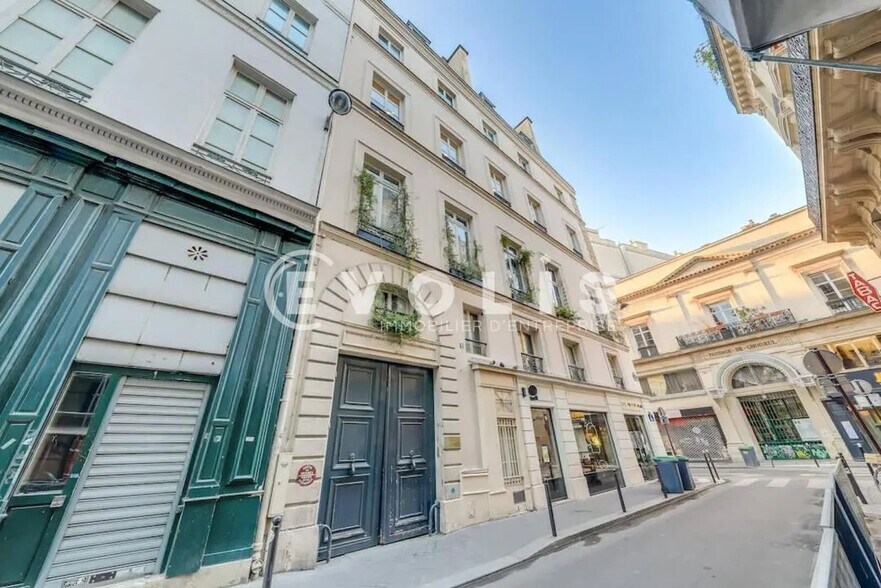 Office in Paris for lease - Building Photo - Image 1 of 11