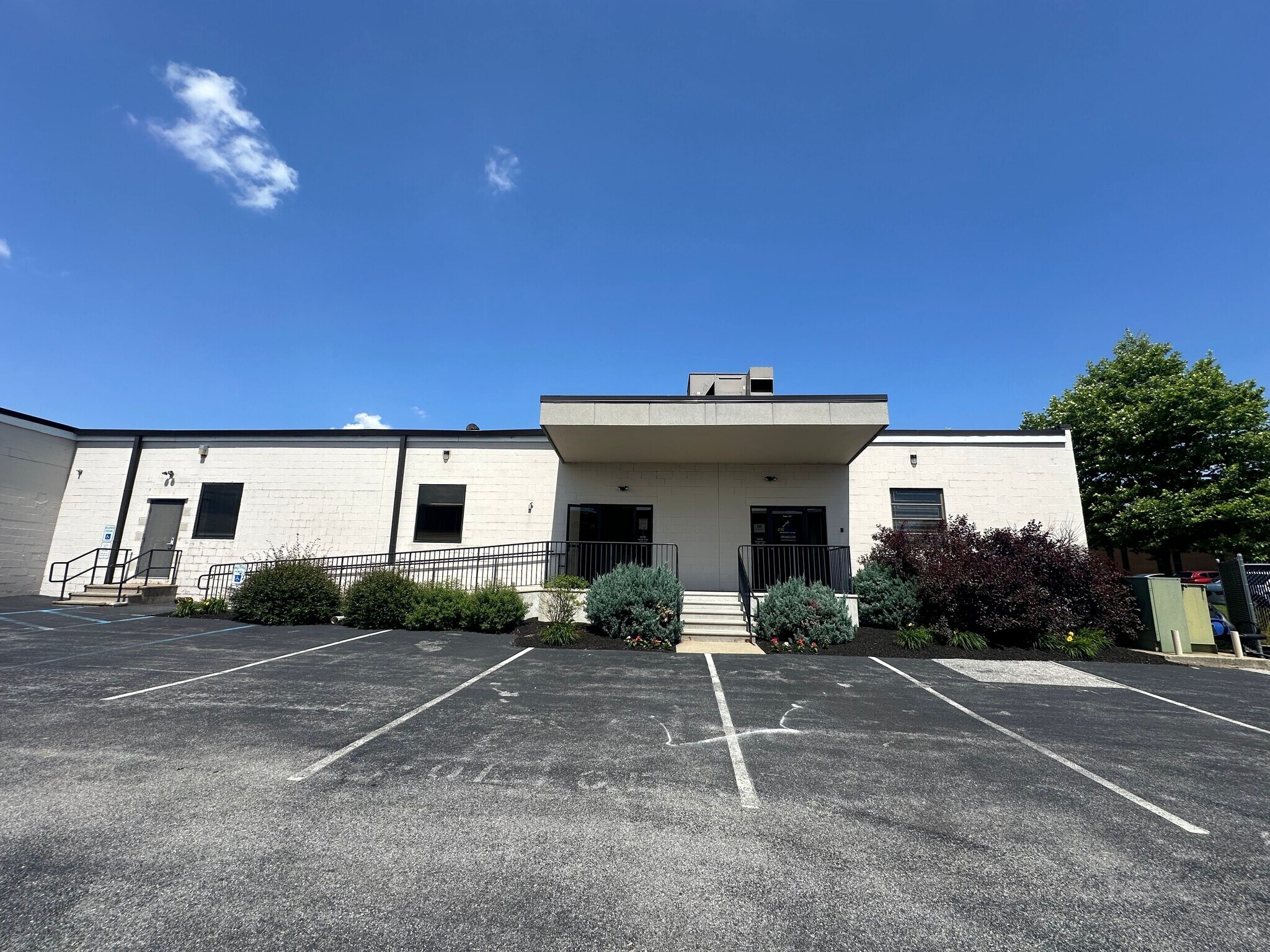 720 E Market St, West Chester, PA for lease Building Photo- Image 1 of 3