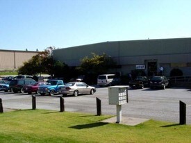 937 E 53rd St, Davenport IA - Warehouse